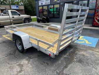 New 2025 BEAR TRACK 5.5x10SA Utility Trailer