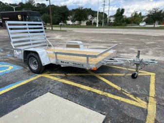 New 2025 BEAR TRACK 5.5x10SA Utility Trailer
