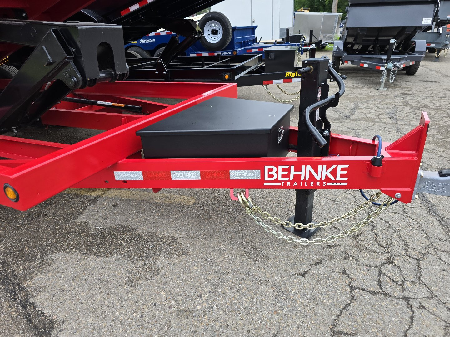 New 2025 Behnke LPD 83X16 TARP LEGS Dump Trailer