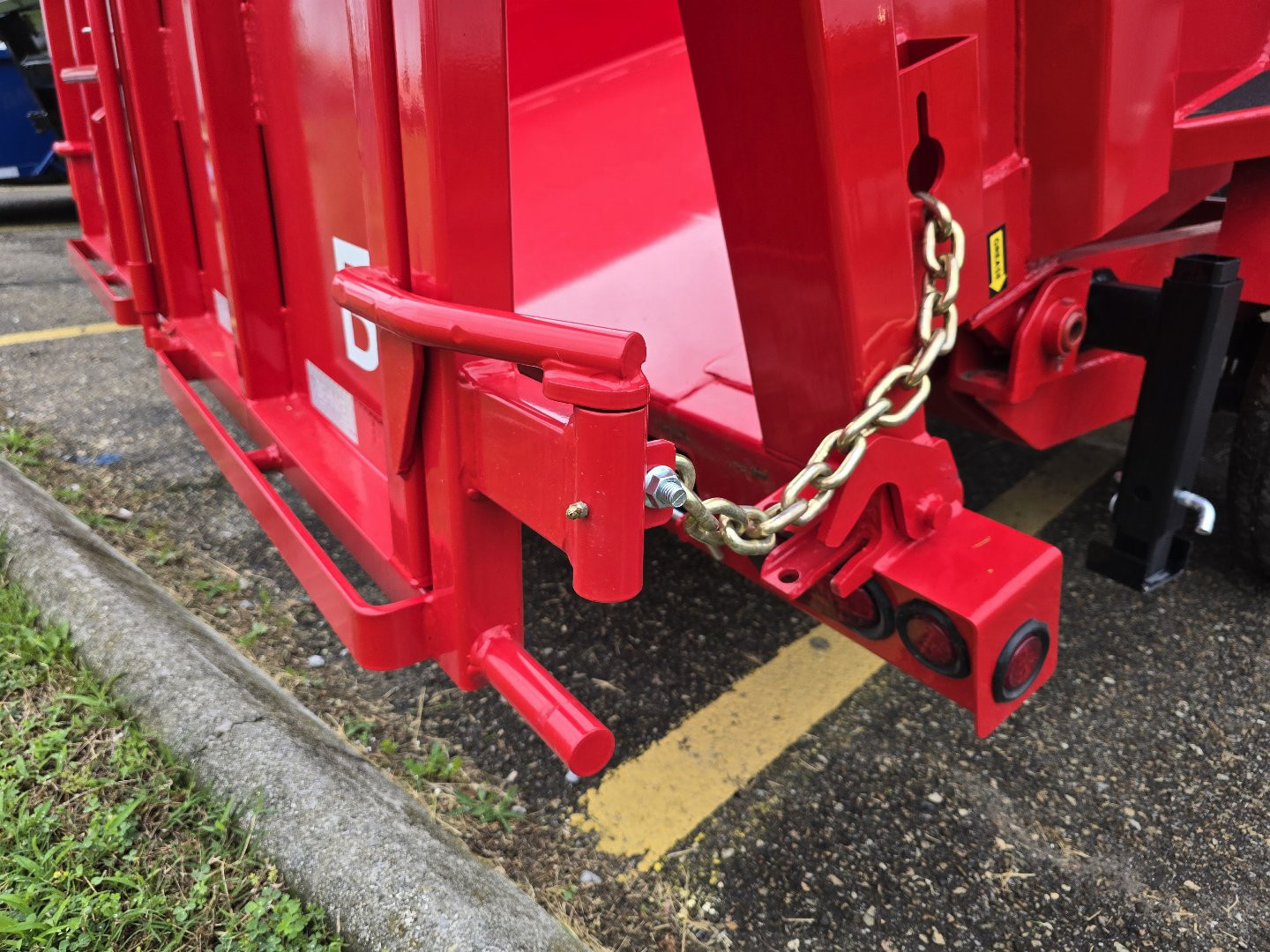 New 2025 Behnke LPD 83X16 TARP LEGS Dump Trailer