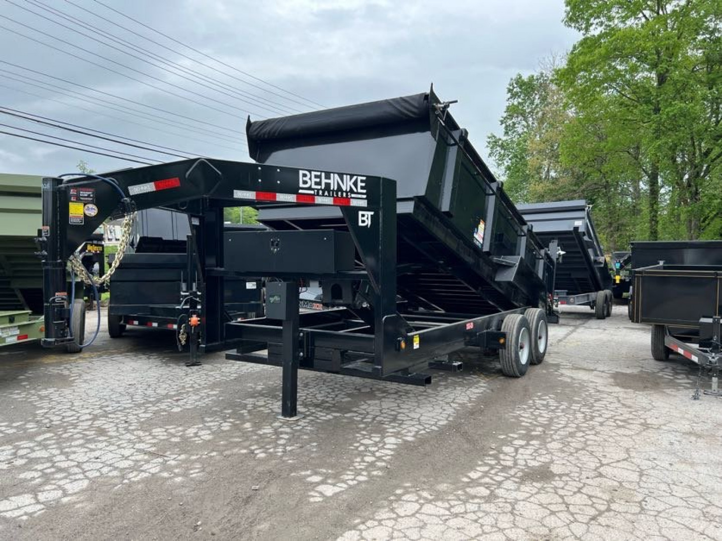 New 2025 Behnke LPD 83X16 3' SIDES GOOSENECK HYD JACK Dump Trailer
