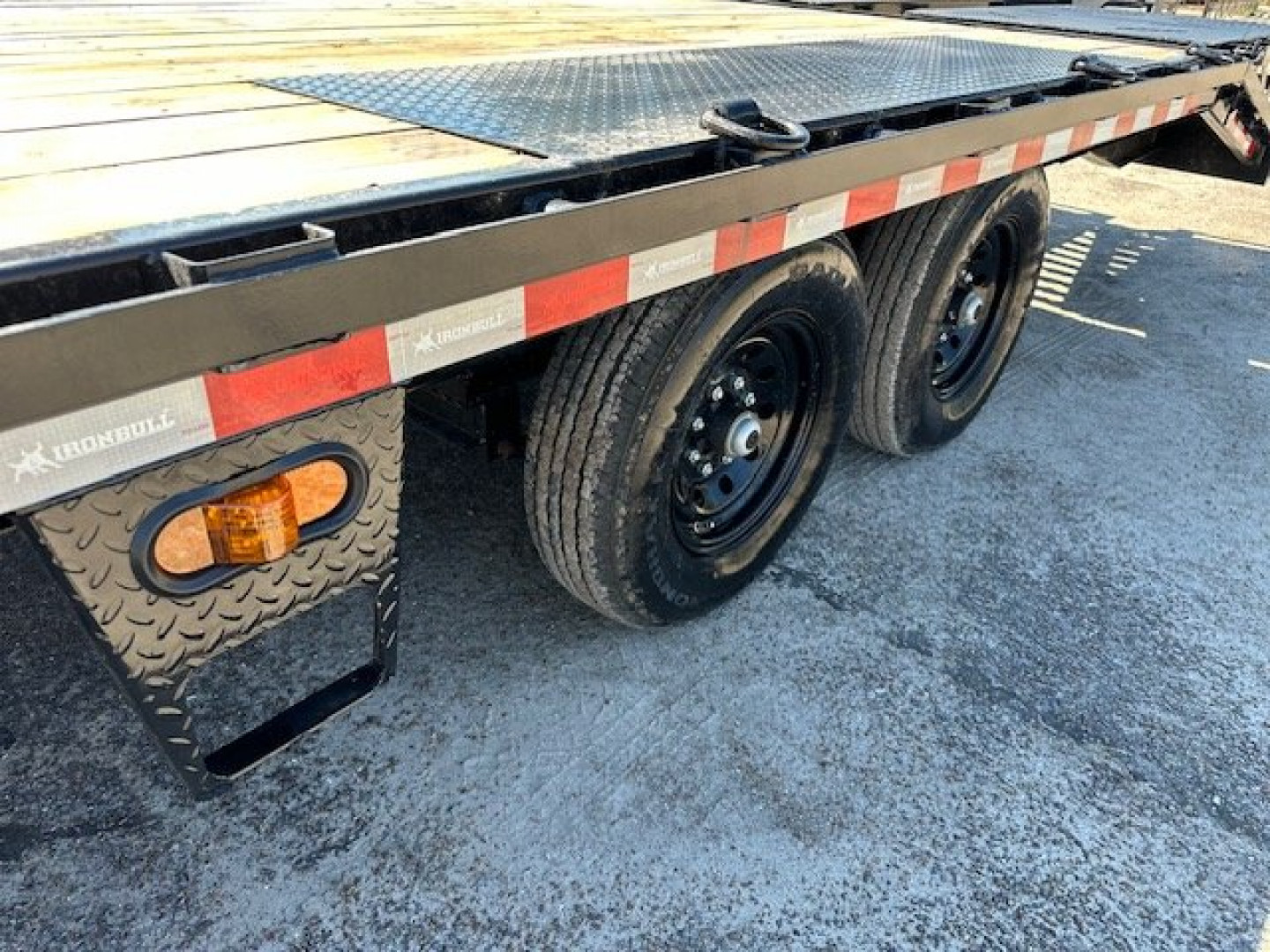 Used 2024 Norstar 8.5X30 Equipment Trailer