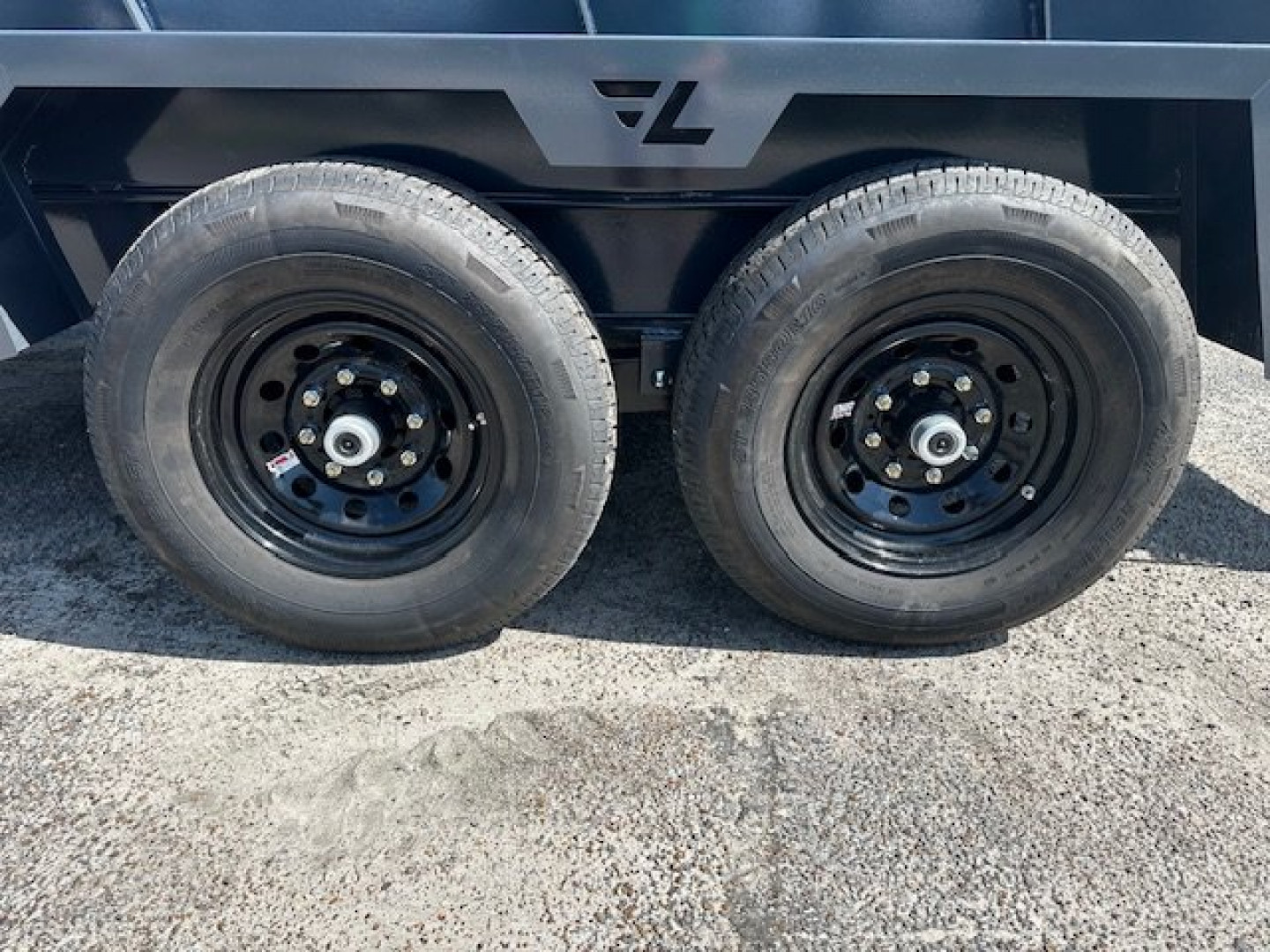 New 2025 Lamar Trailers 83x14 Dump Trailer