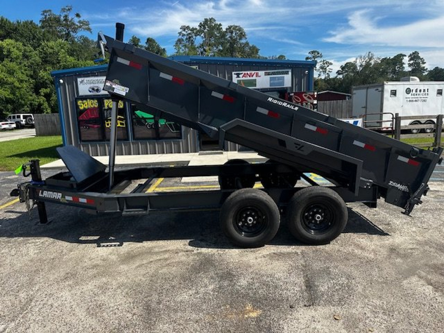 New 2025 Lamar Trailers 83x14 Dump Trailer