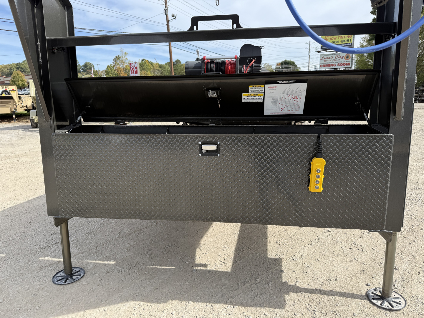 New 2025 MAXXD T8X GN 102X32 Equipment Trailer