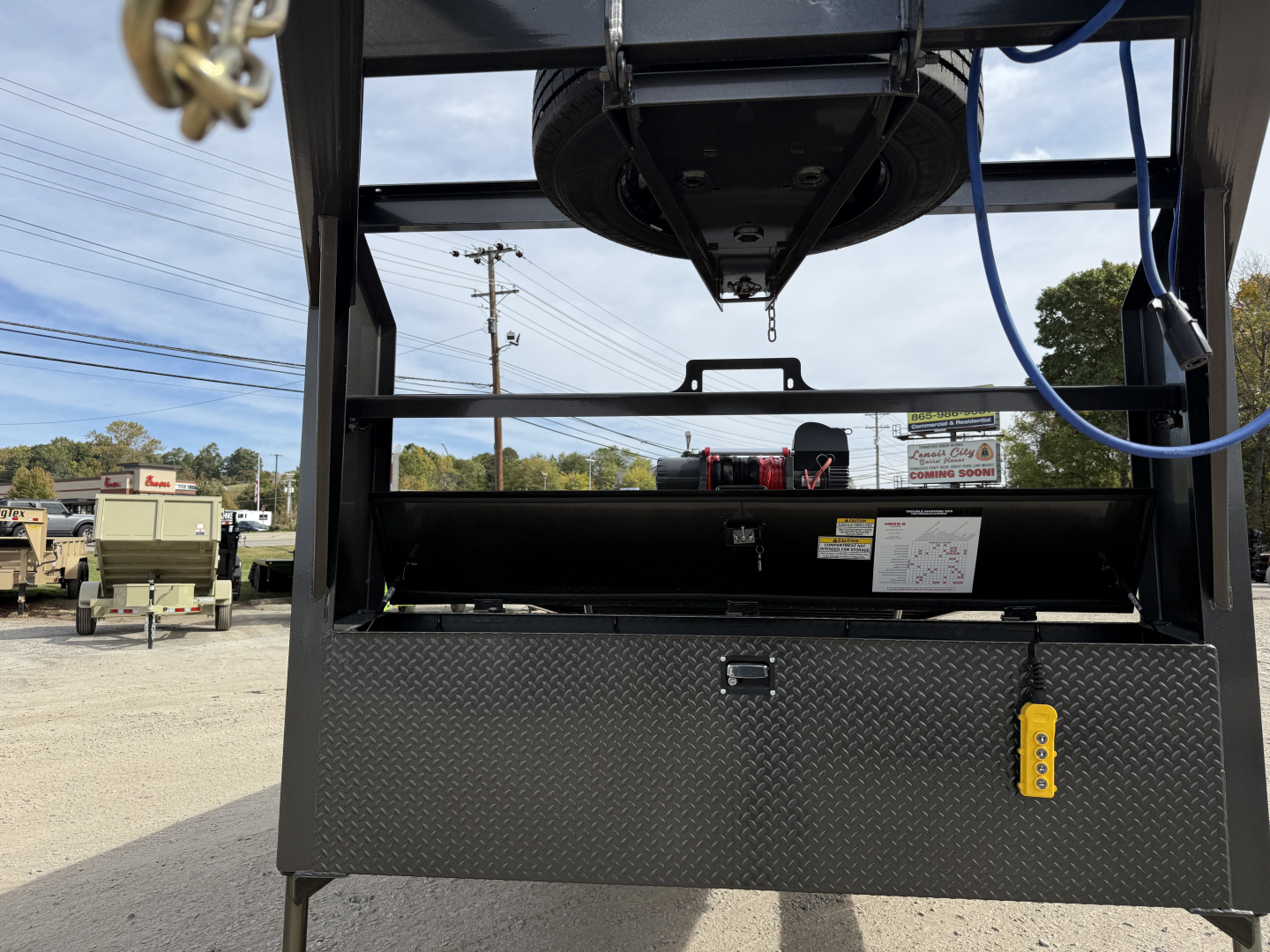 New 2025 MAXXD T8X GN 102X32 Equipment Trailer