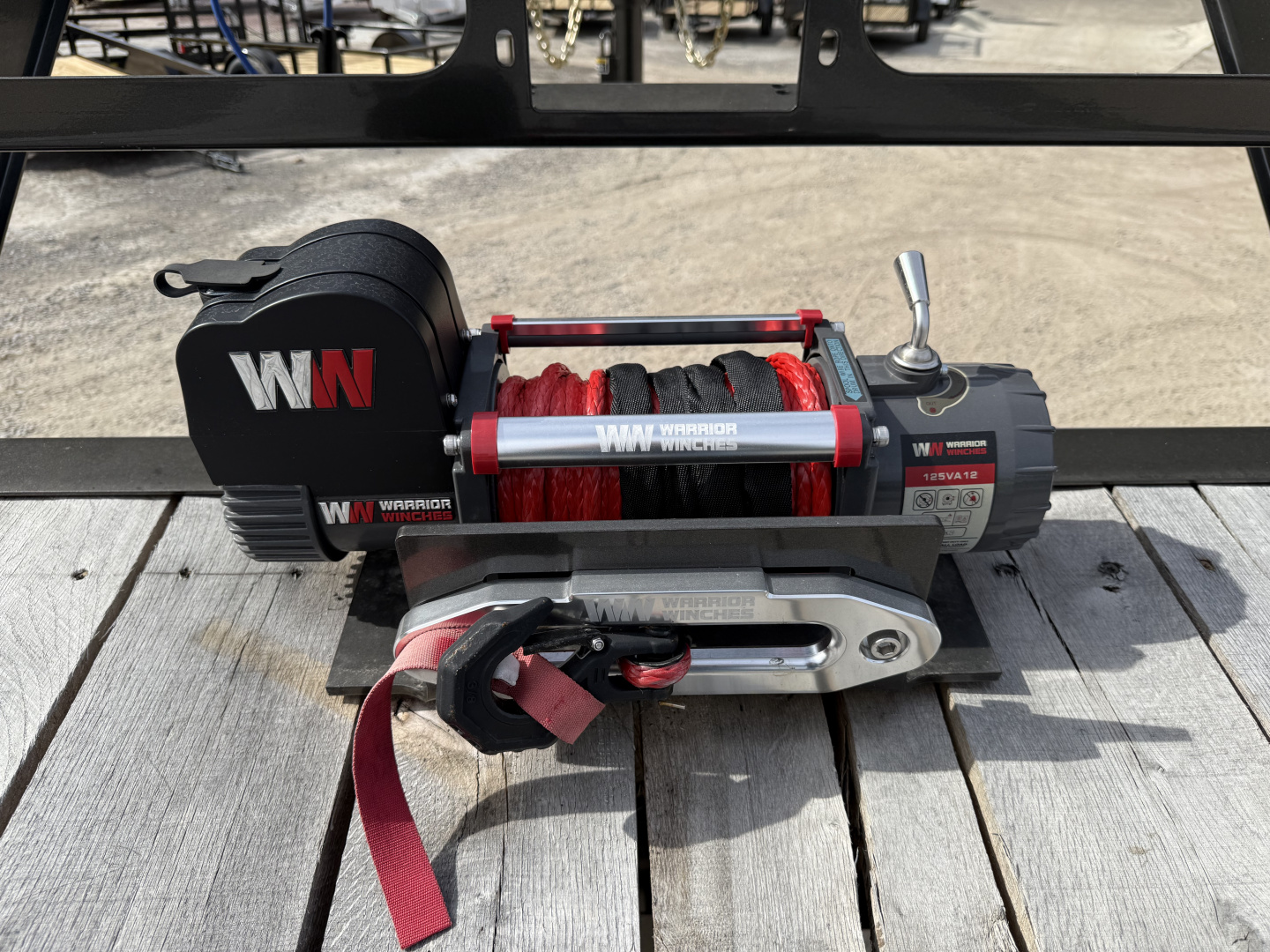 New 2025 MAXXD T8X GN 102X32 Equipment Trailer