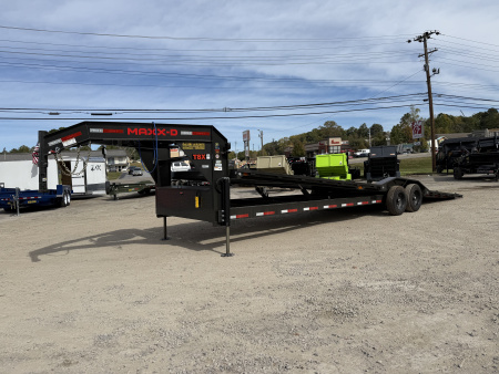 New 2025 MAXXD T8X GN 102X32 Equipment Trailer