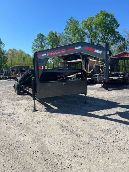 New 2025 MAXXD T8X GN 102X24 Equipment Trailer