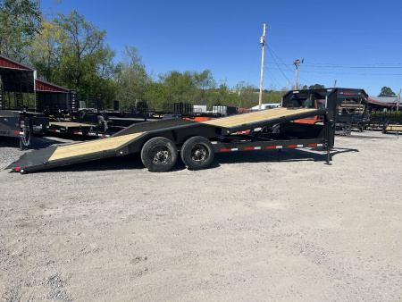 New 2025 MAXXD T8X GN 102X24 Equipment Trailer