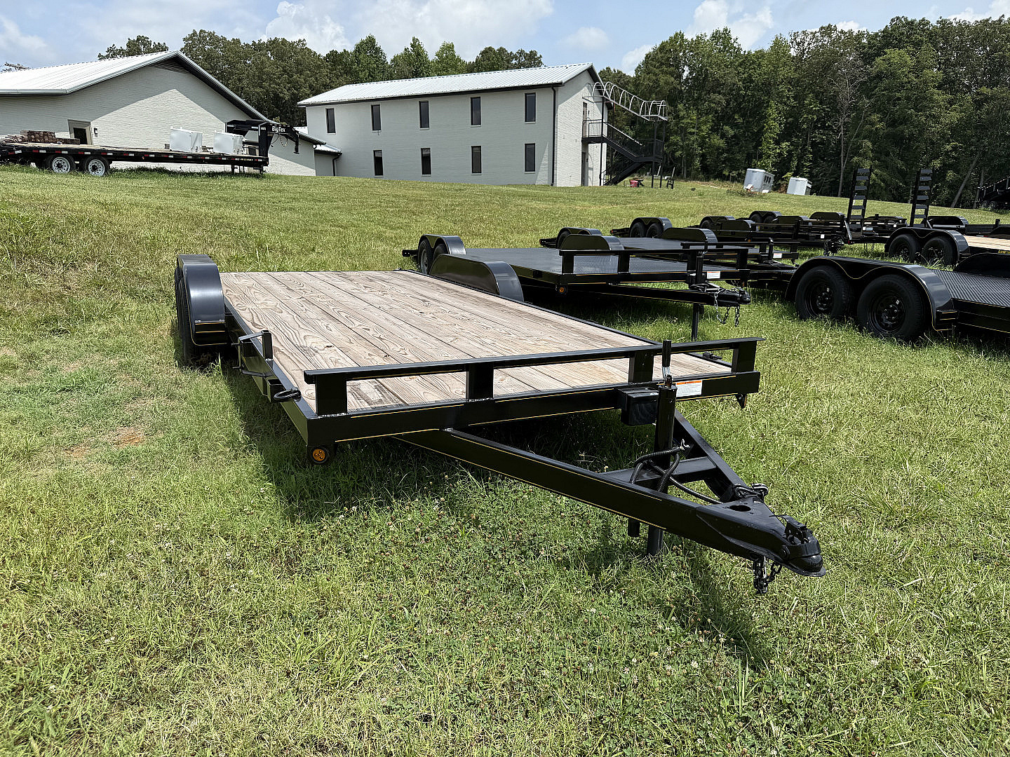 New 2025 P & T Trailers 7K 20' CARHAULER 2 BRK Car Hauler