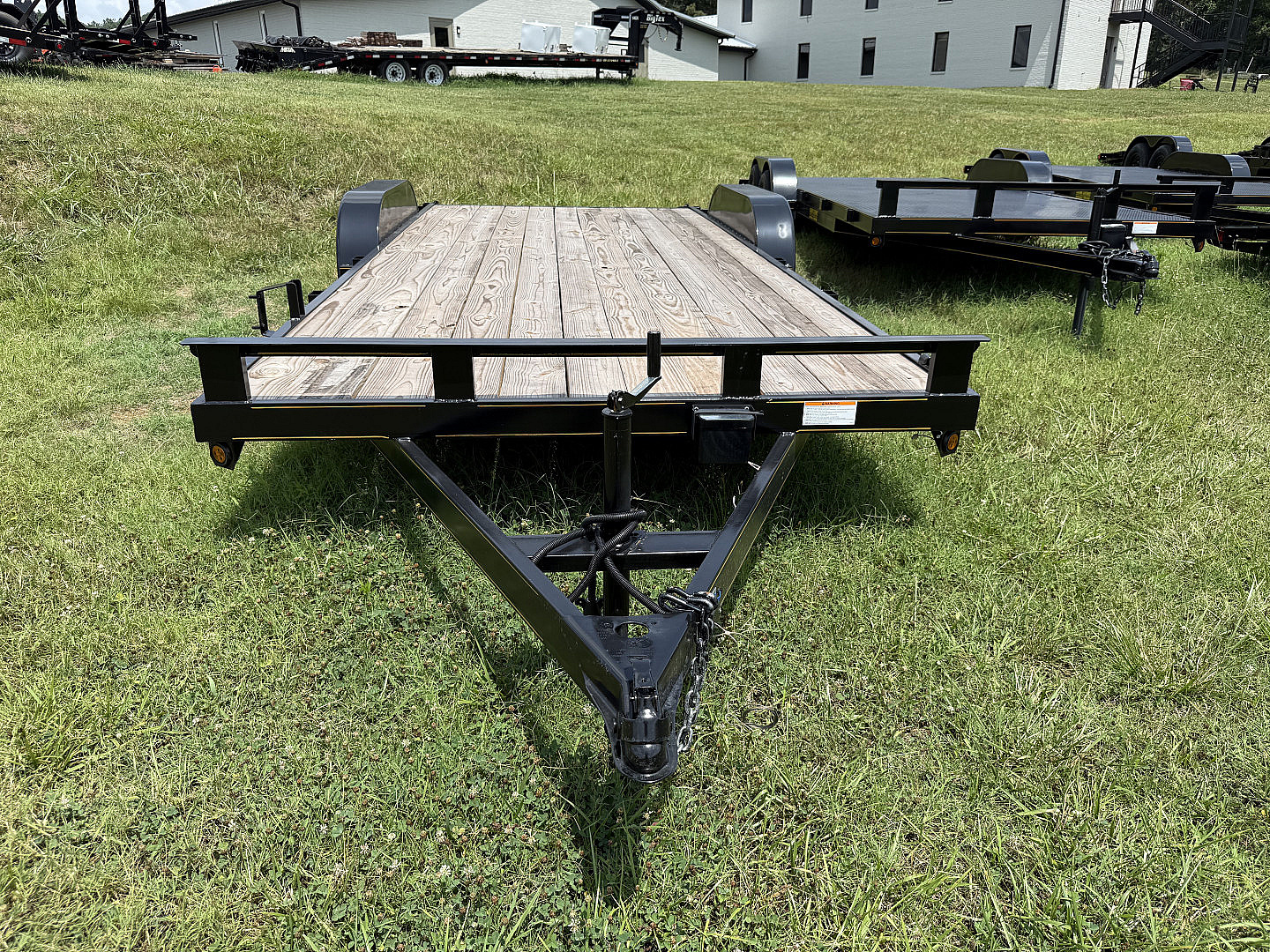 New 2025 P & T Trailers 7K 20' CARHAULER 2 BRK Car Hauler