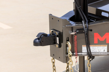 New 2026 MAXX-D 102x24 H9X 22K Equipment Hauler / 22,000 GVWR / 10K Super Single Torsion Axles / 5ft Dovetail / Maxxd Ramps / Drive Over Fenders