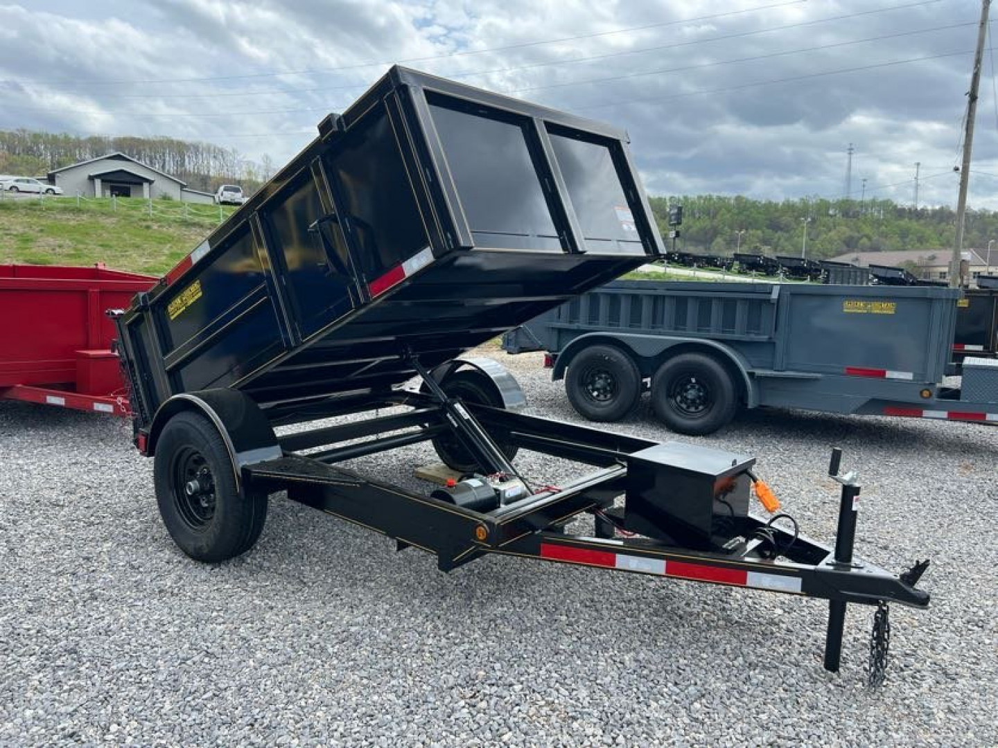 New 2025 P & T Trailers 5K 5X8 3 WAY GATE Dump Trailer