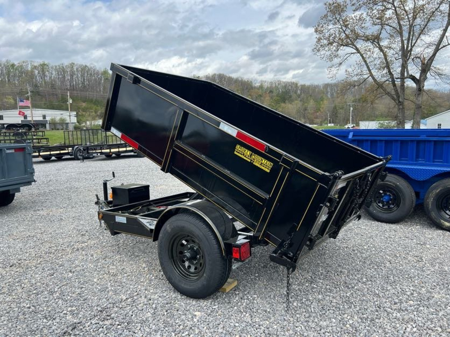 New 2025 P & T Trailers 5K 5X8 3 WAY GATE Dump Trailer