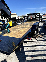 New 2025 P & T Trailers 82X22 14K FULL TILT GOOSENECK Equipment Trailer