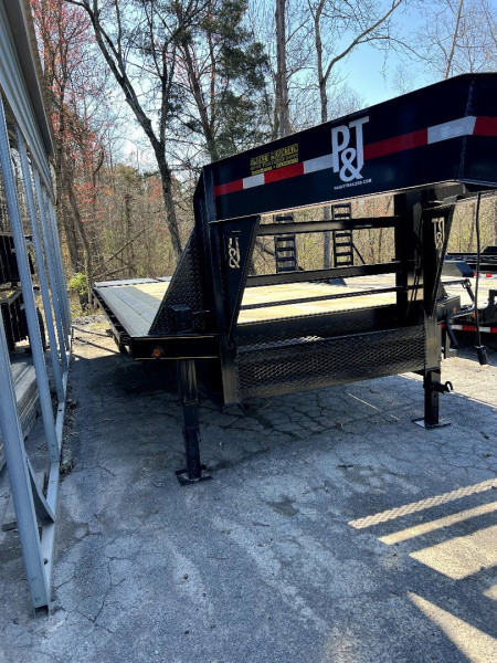 New 2025 P & T Trailers 14k 20+5 GOOSENECK MEGA Equipment Trailer