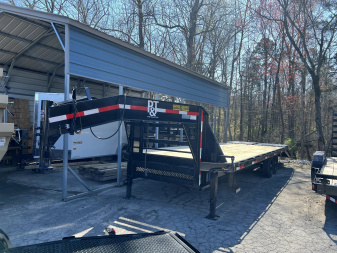 New 2025 P & T Trailers 14k 20+5 GOOSENECK MEGA Equipment Trailer