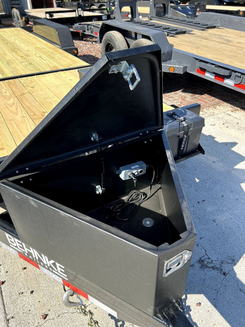 New 2025 Behnke TBCT 22' TILT HYD JACK Equipment Trailer