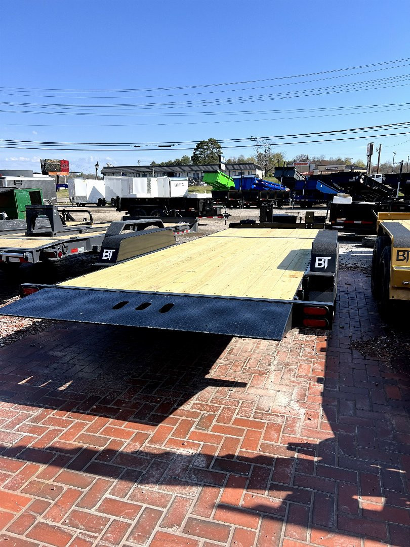 New 2025 Behnke TBCT 22' TILT HYD JACK Equipment Trailer