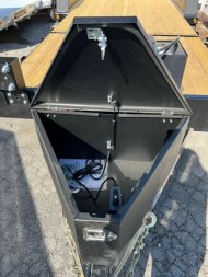 New 2025 Behnke TBCT 22' 20K TILT ,HYD JACK Equipment Trailer