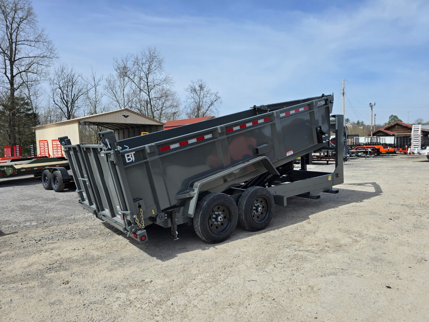 New 2025 Behnke LPD 83X16 16K GN HYD JACK Dump Trailer