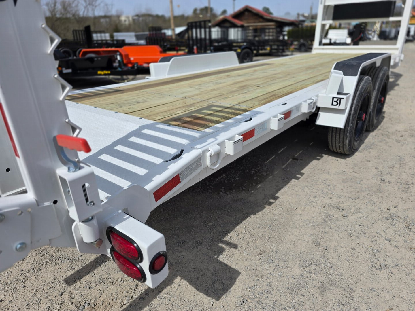 New 2025 Behnke CBCT 24' 24K GN,RAMP,HYD JACK Equipment Trailer