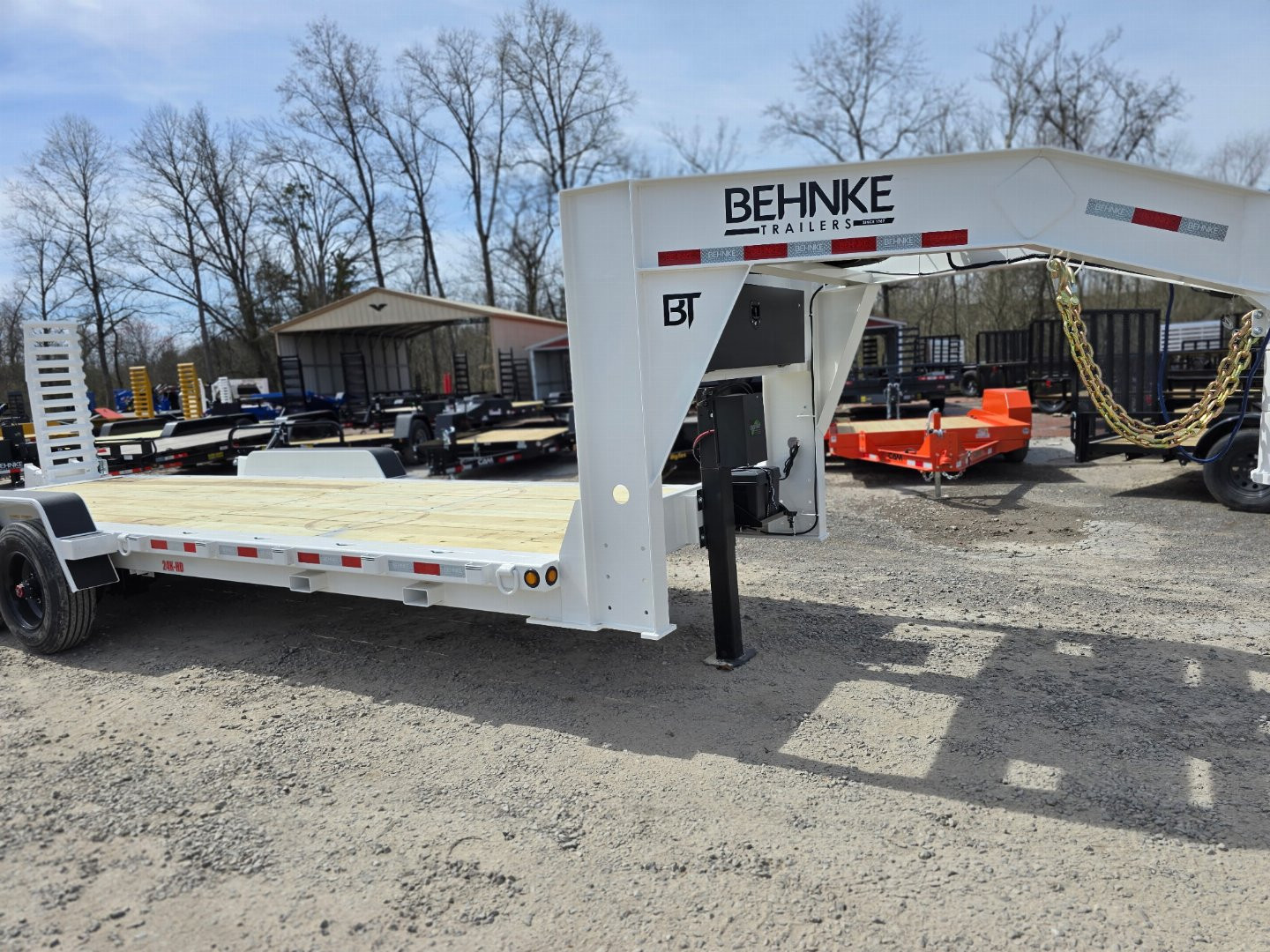 New 2025 Behnke CBCT 24' 24K GN,RAMP,HYD JACK Equipment Trailer
