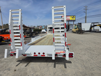 New 2025 Behnke CBCT 24' 24K GN,RAMP,HYD JACK Equipment Trailer