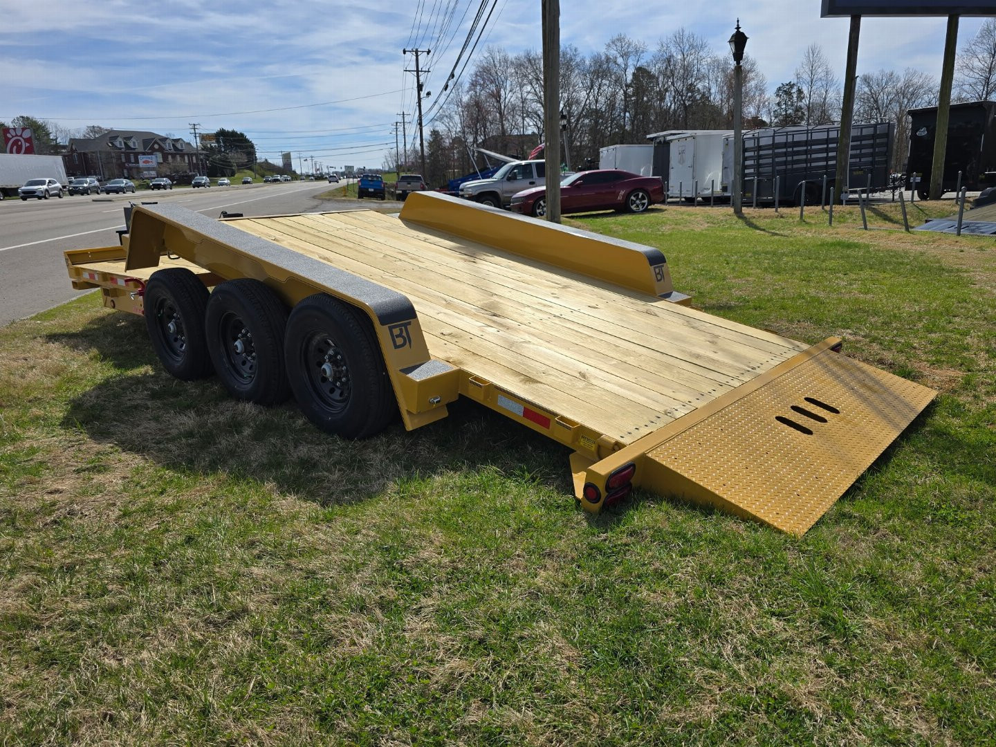 New 2025 Behnke TBCT 22' 3AXLE TILT Equipment Trailer