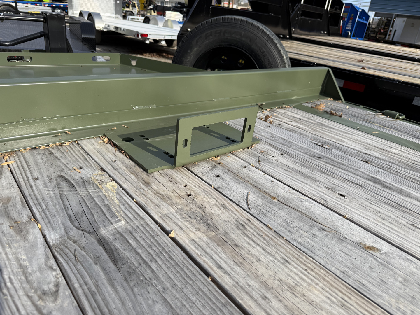 New 2025 MAXXD H9X 20K 24FT 102" DOF, PINTLE Equipment Trailer