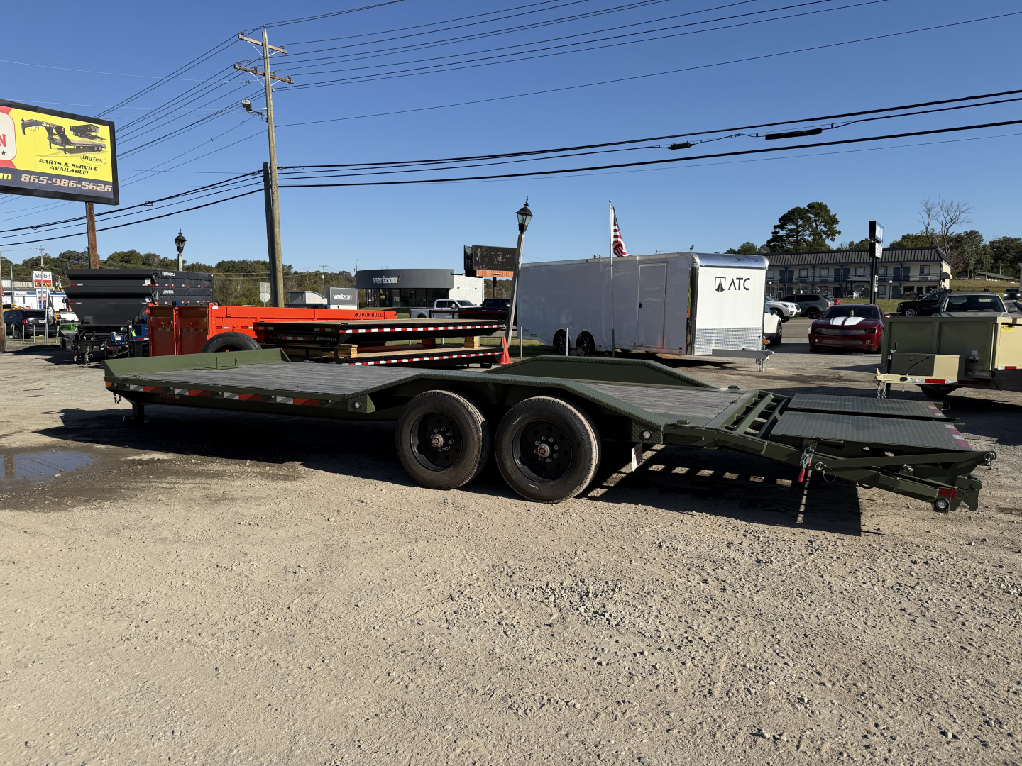 New 2025 MAXXD H9X 20K 24FT 102" DOF, PINTLE Equipment Trailer