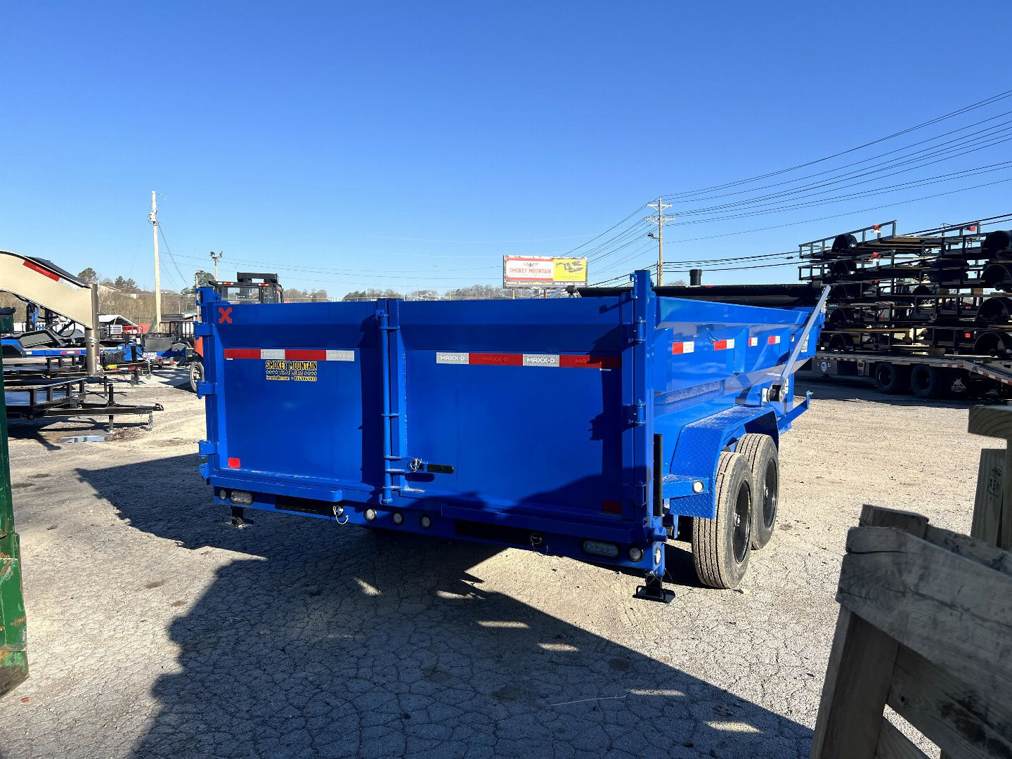 New 2025 MAXXD DTX 83X16 EX-WIDE Dump Trailer