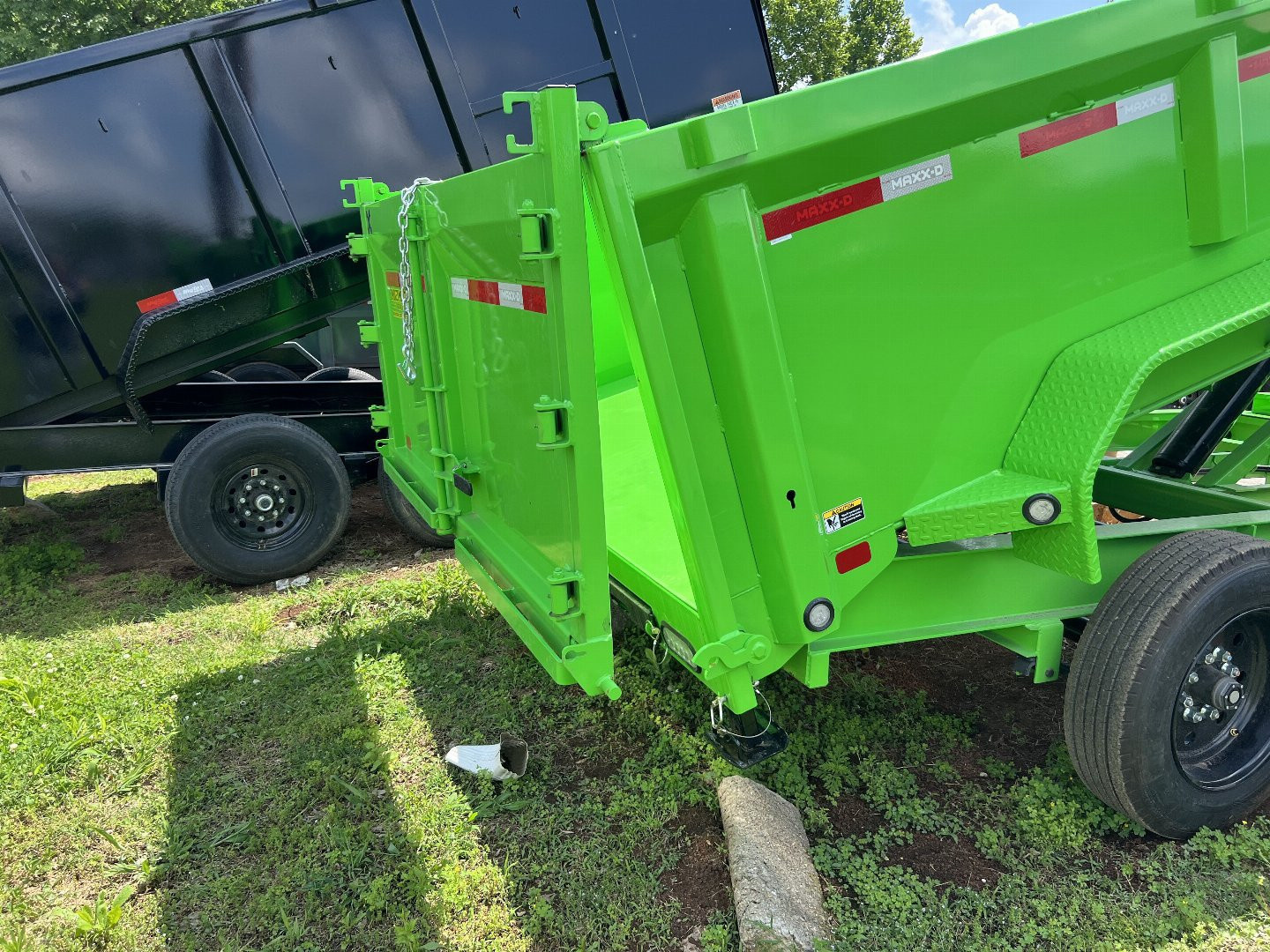 New 2025 MAXXD DJX 83x14 16k Dump Trailer