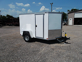 New 2025 COVERED WAGON TRAILERS 5x8 Cargo Trailer / Enclosed Cargo Trailer / Ramp / RV Side Door / Bed Lined Tongue and Frame / .030 White Semi-Screwless Exterior