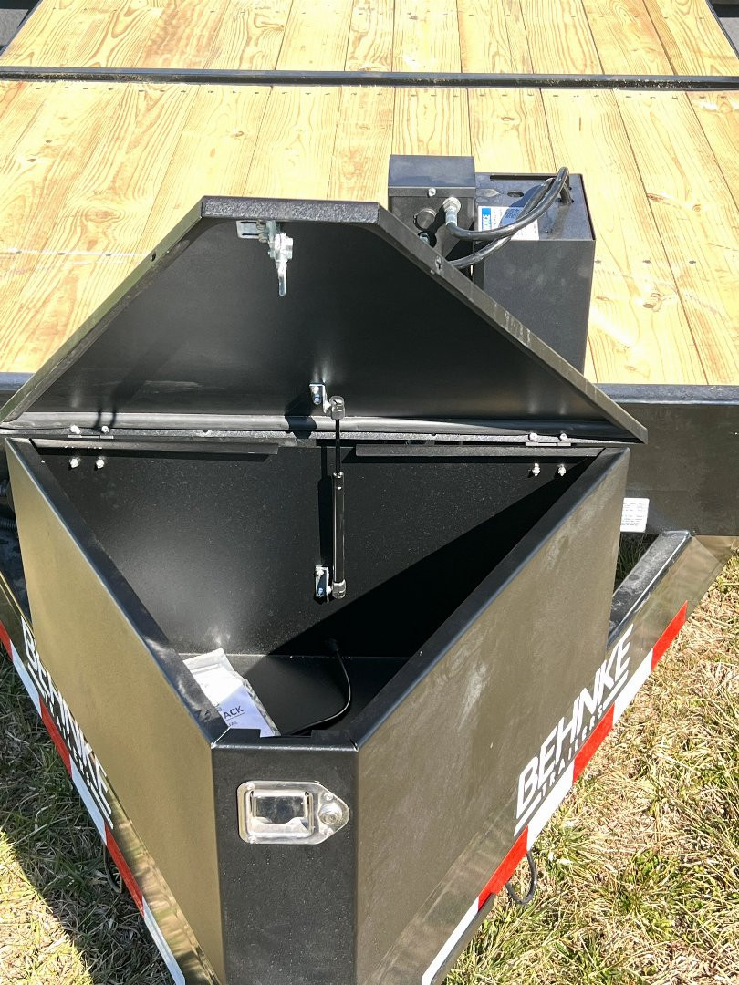 New 2025 Behnke Tilt Trailer