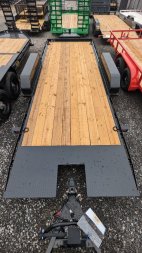 New 2025 P & T Trailers 82X20 7TON POWER TILT Equipment Trailer