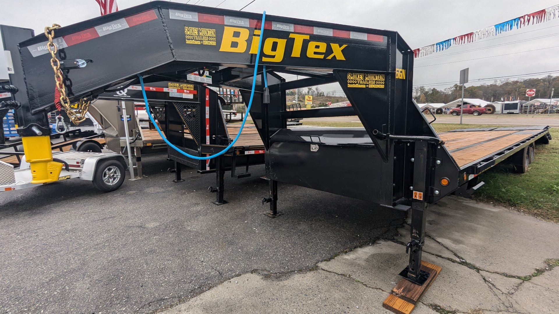 New 2025 Big Tex Trailers 16GN 25+5 MEGA Equipment Trailer