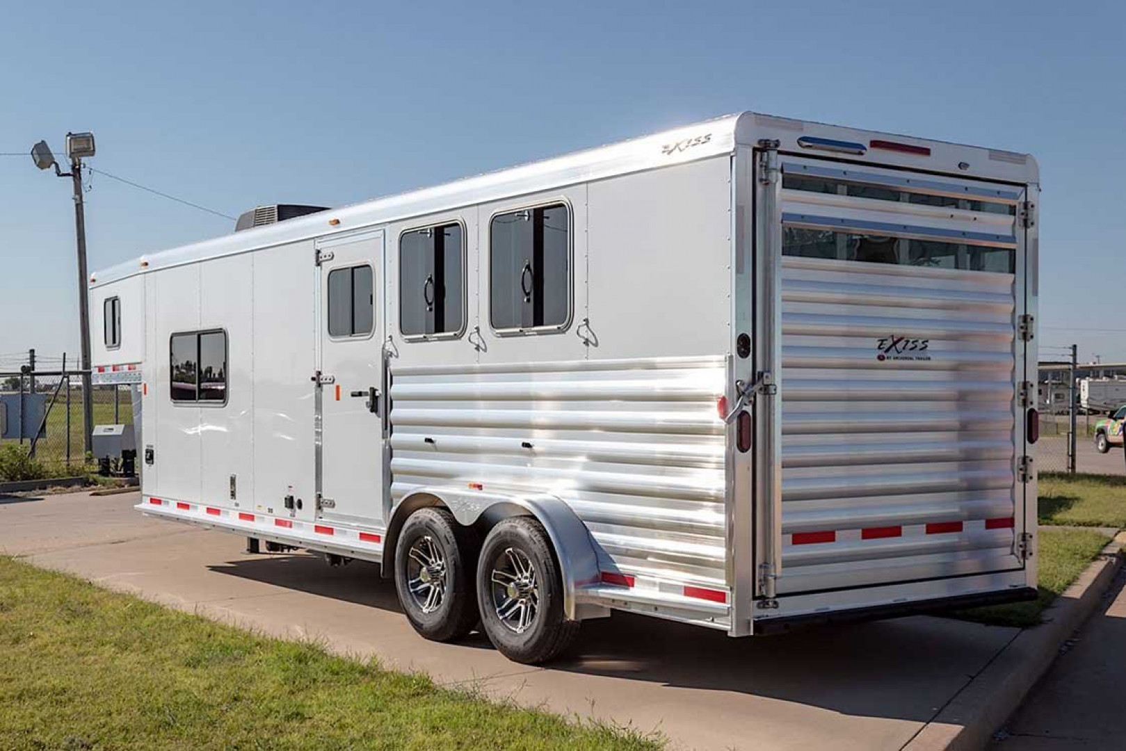 New 2025 Exiss Trailers EXPRESS LQ 2,3, OR 4 HORSE Stock / Stock Combo Trailer
