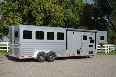 New 2025 Exiss Trailers 2,3,4 Horse w/ 10' short wall LQ Stock / Stock Combo Trailer