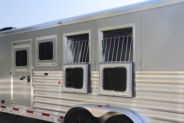 New 2025 Exiss Trailers 2,3,4 Horse w/ 10' short wall LQ Stock / Stock Combo Trailer