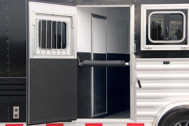 New 2025 Exiss Trailers ESCAPE 7308 2-4 HORSE LQ Stock / Stock Combo Trailer