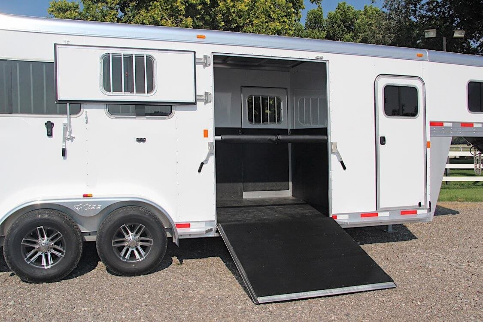 New 2025 Exiss Trailers 7200 SR 2+1 Stock / Stock Combo Trailer