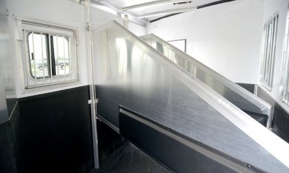 New 2025 Exiss Trailers 7400 4 HORSE GN Stock / Stock Combo Trailer