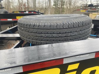 New 2025 Big Tex Trailers 22GN 30+5 Equipment Trailer