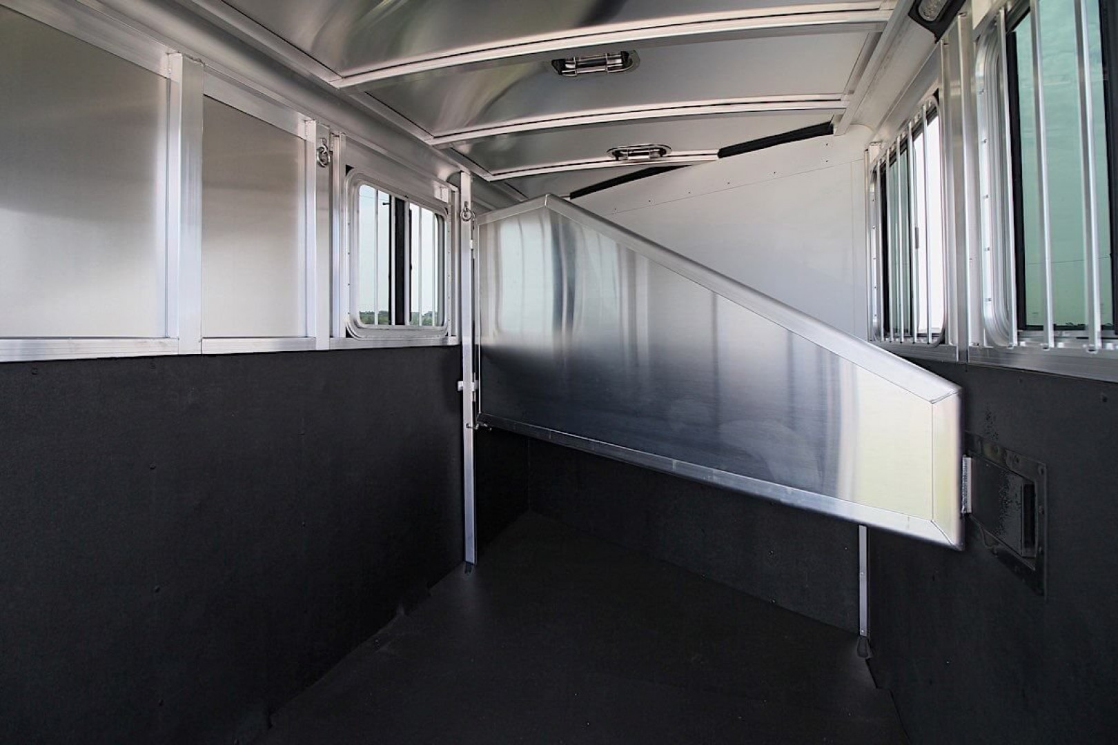 New 2025 Exiss Trailers EXPRESS 3H BP - SS Stock / Stock Combo Trailer