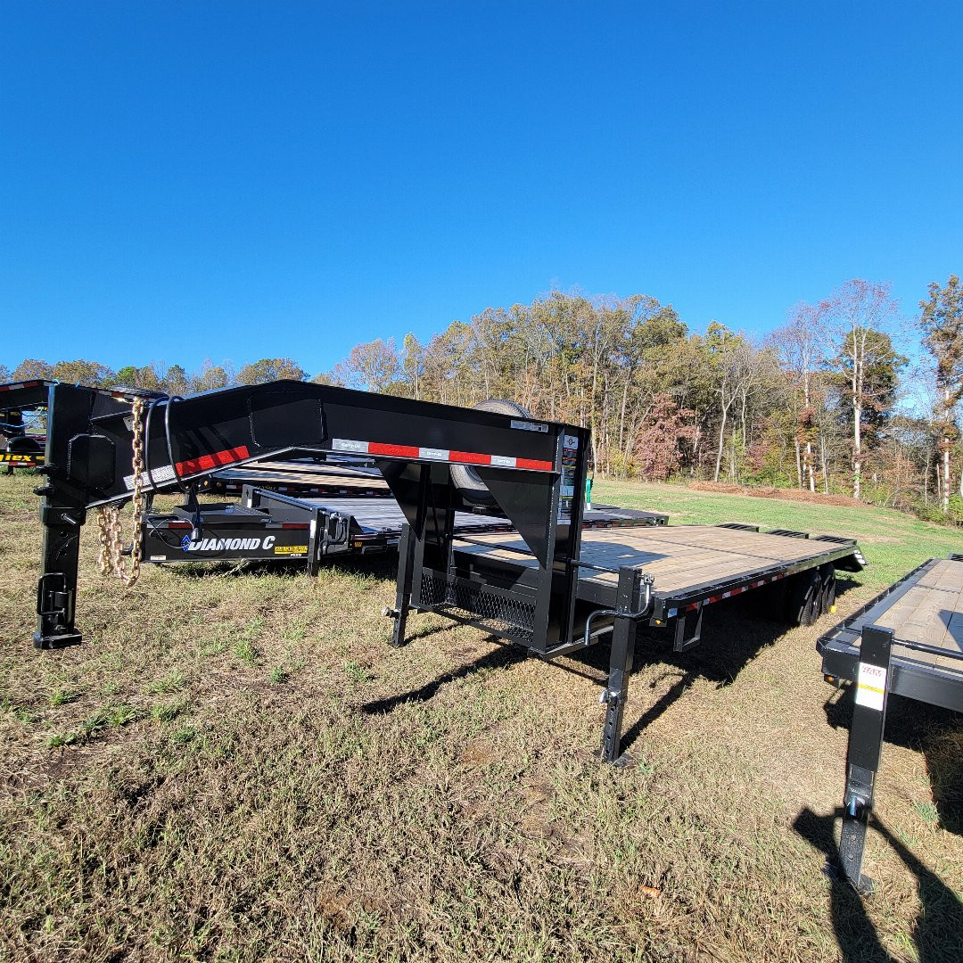 New 2024 Carry-On 25+5 GN 20K Equipment Trailer