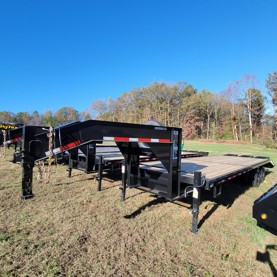 New 2024 Carry-On 25+5 GN 20K Equipment Trailer