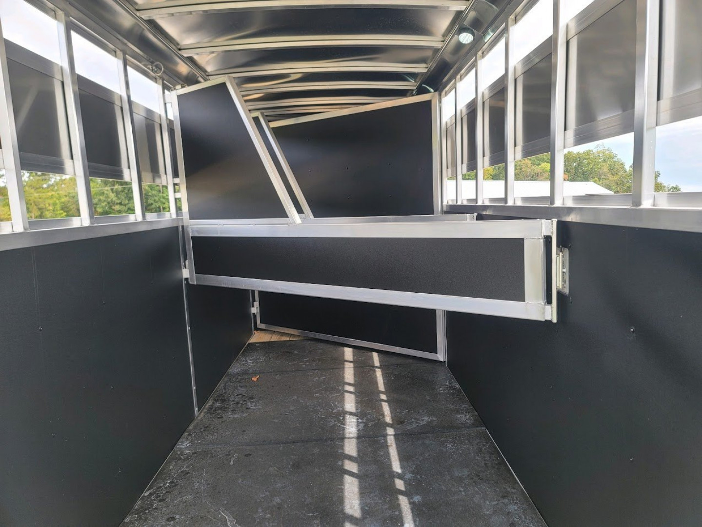 New 2024 Shadow Aluminum 3 horse slant load Stock / Stock Combo Trailer