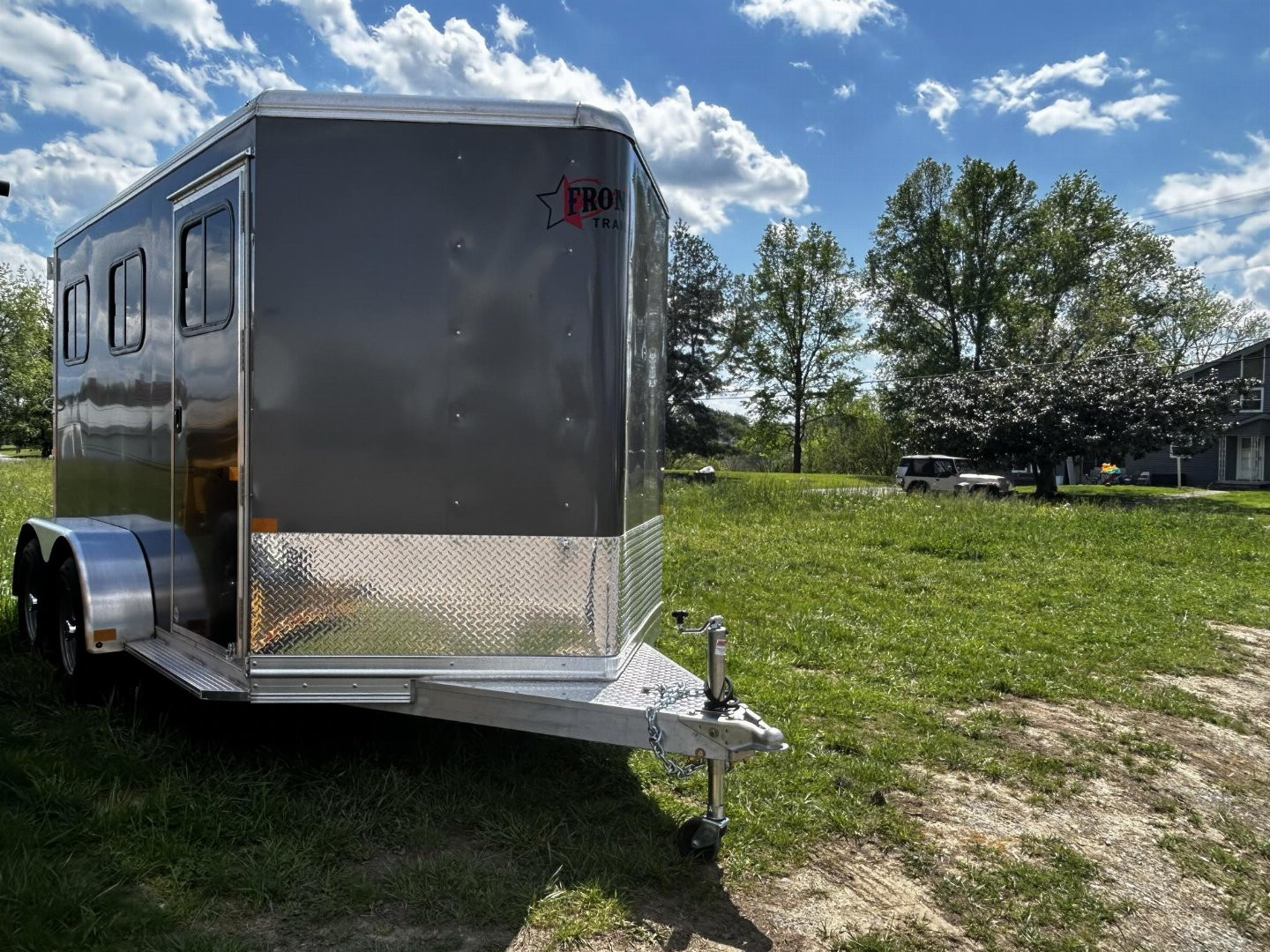 New 2024 Frontier Trailers 2 horse slant Stock / Stock Combo Trailer